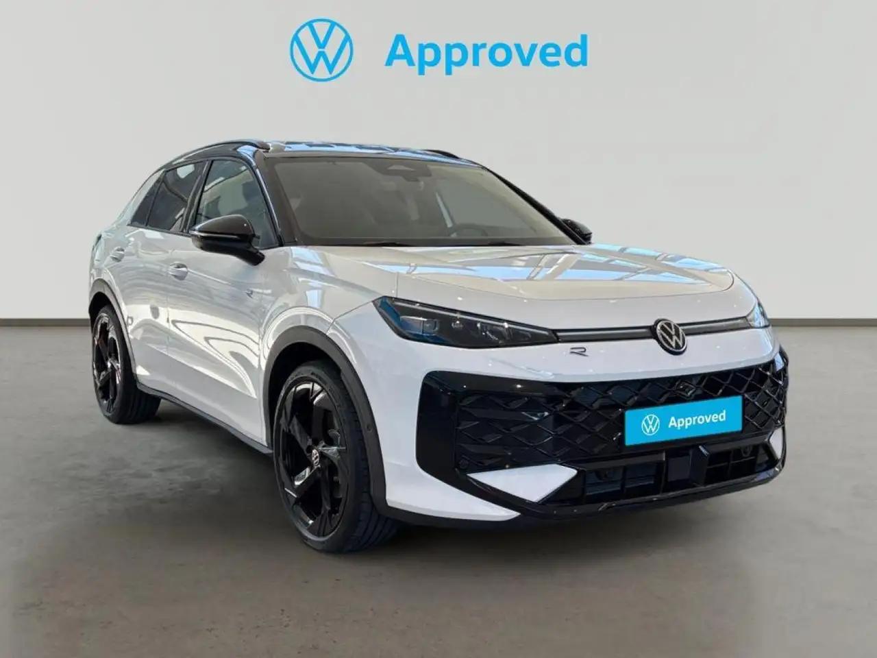 Volkswagen T-Roc 1.5 eTSI R-Line DSG7 110kW — photo 1 of 14