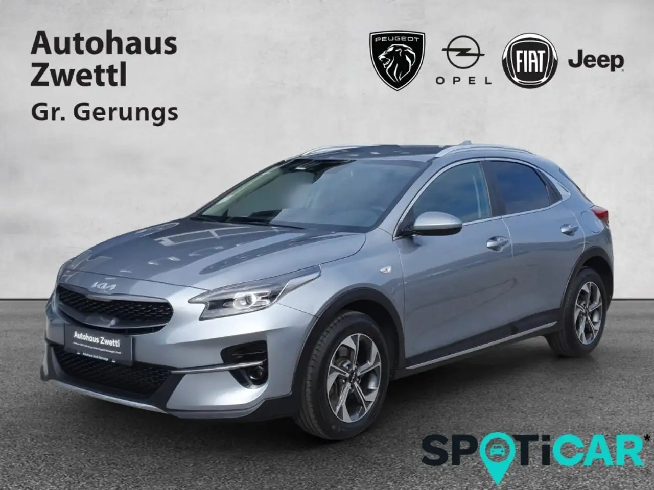 Kia XCeed 1,0 TGDI GPF Silber — photo 1 of 24
