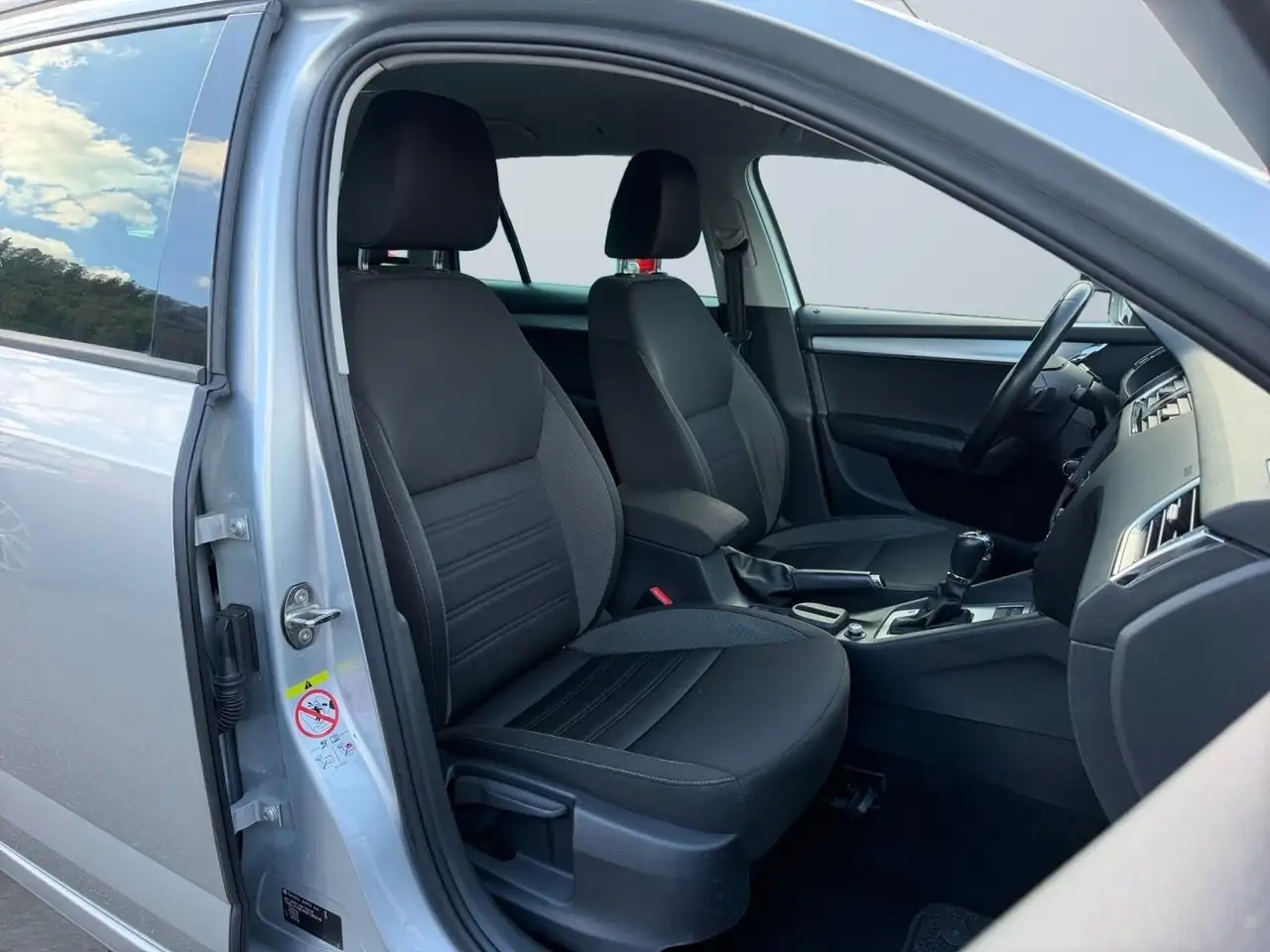 2019 Skoda Octavia Combi Ambition TDI/AUTOMATIK/NAVI/2.HAND, photograph 10
