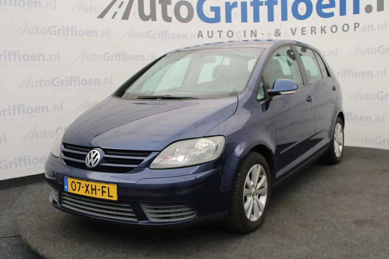 Volkswagen Golf Plus 1.6 Optive 3 nette MPV met trekhaak — photo 1 of 29