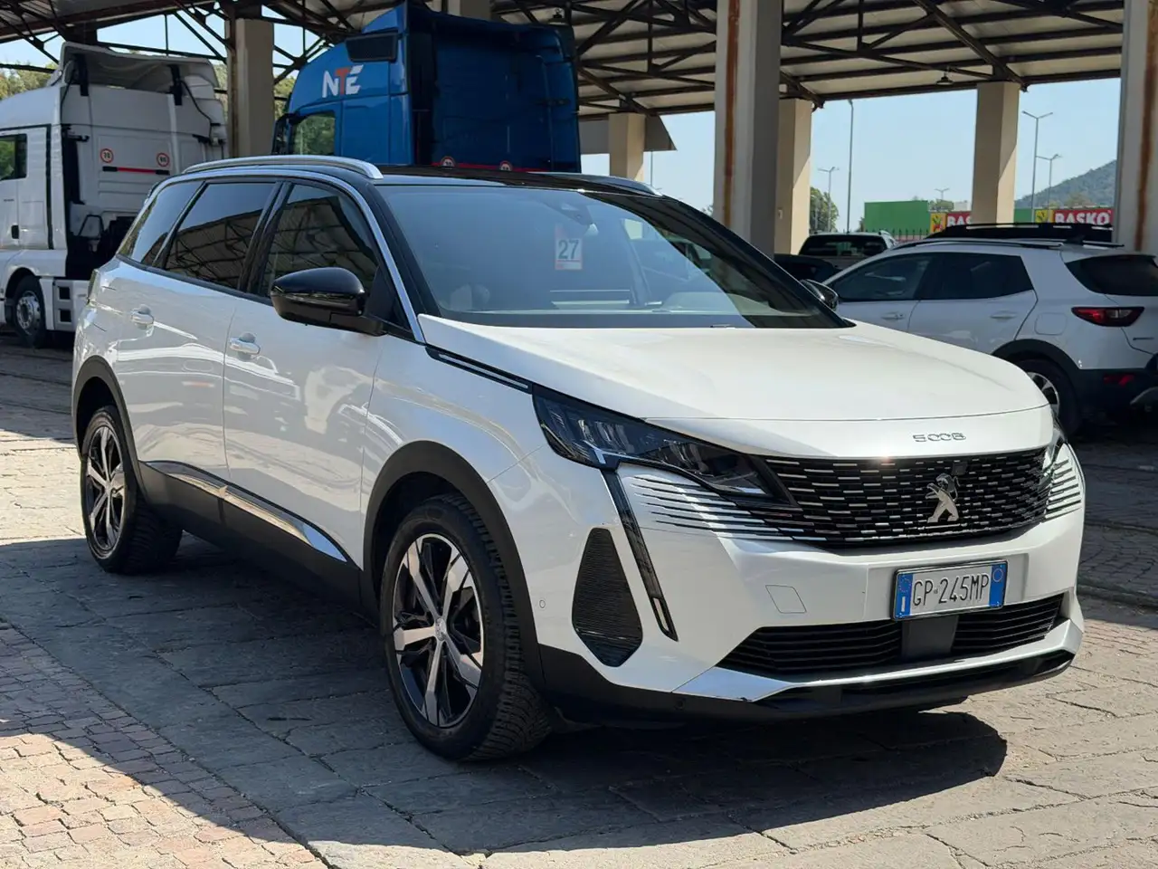 Peugeot 5008 BlueHDi 130 S&S EAT8 Allure Pack 7 POSTI — photo 1 of 15