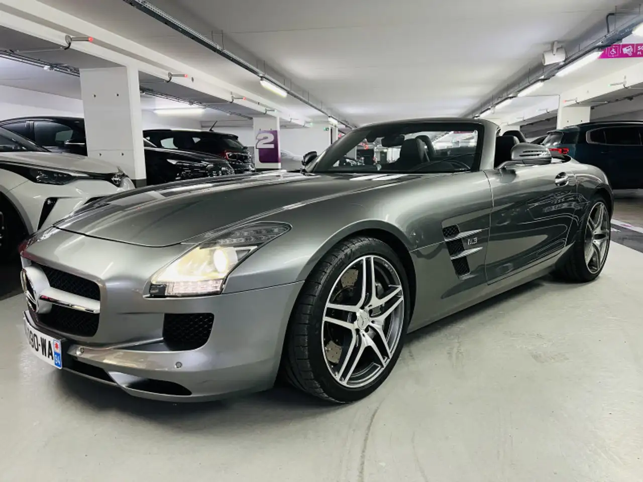 Mercedes-Benz SL 63 AMG 63 AMG SPEEDSHIFT DCT****Origine France***Pack Carbone***Bang\u0026Olufsen — photo 1 of 13