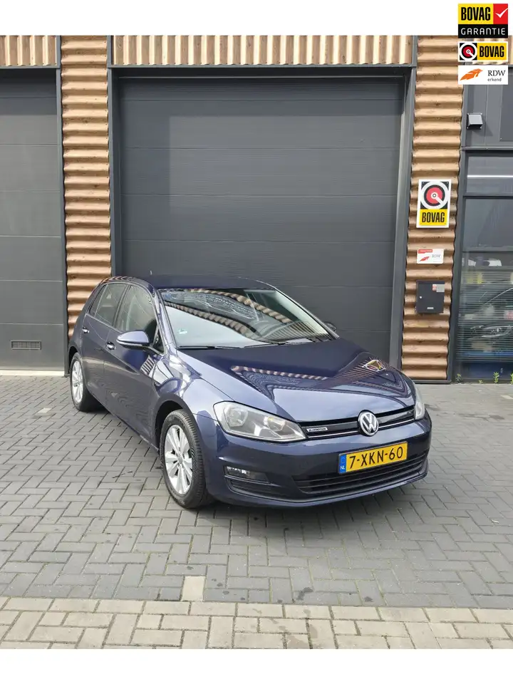 Volkswagen Golf 1.4 TGI Comfortline BlueMotion — photo 1 of 24