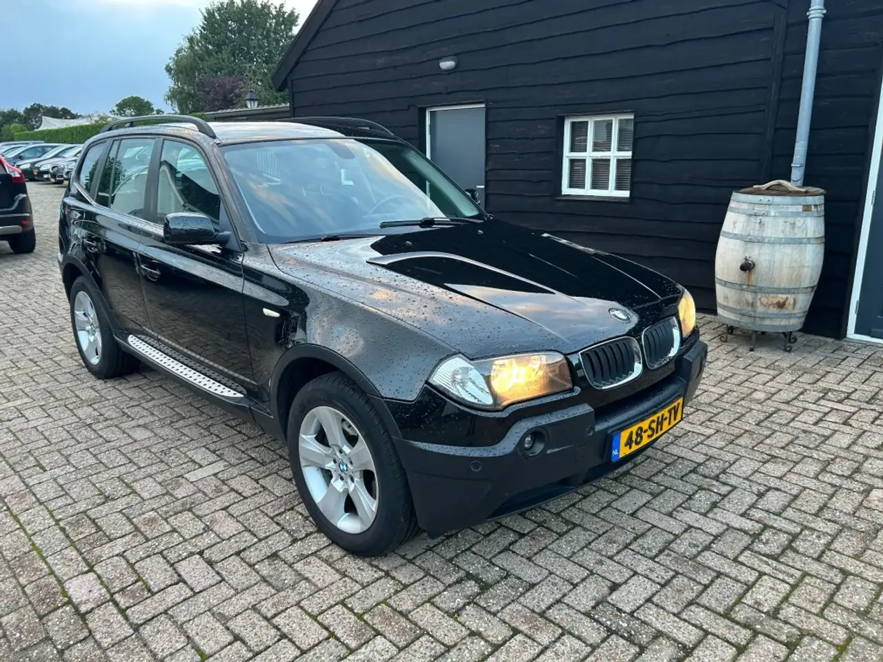 BMW X3 2.0i Introduction — photo 1 of 10