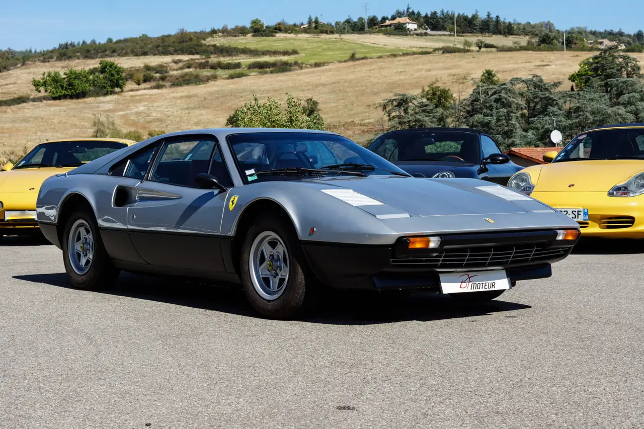 Ferrari 308 3.0L V8 255 CH BVM / Française / Caisse acier / Carter Sec — photo 1 of 40