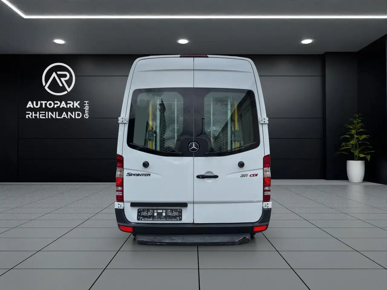 2010 Mercedes-Benz Sprinter 311 CDI*9-SITZE*KLIMA*HOCH-LANG*RAMPE*, photograph 7