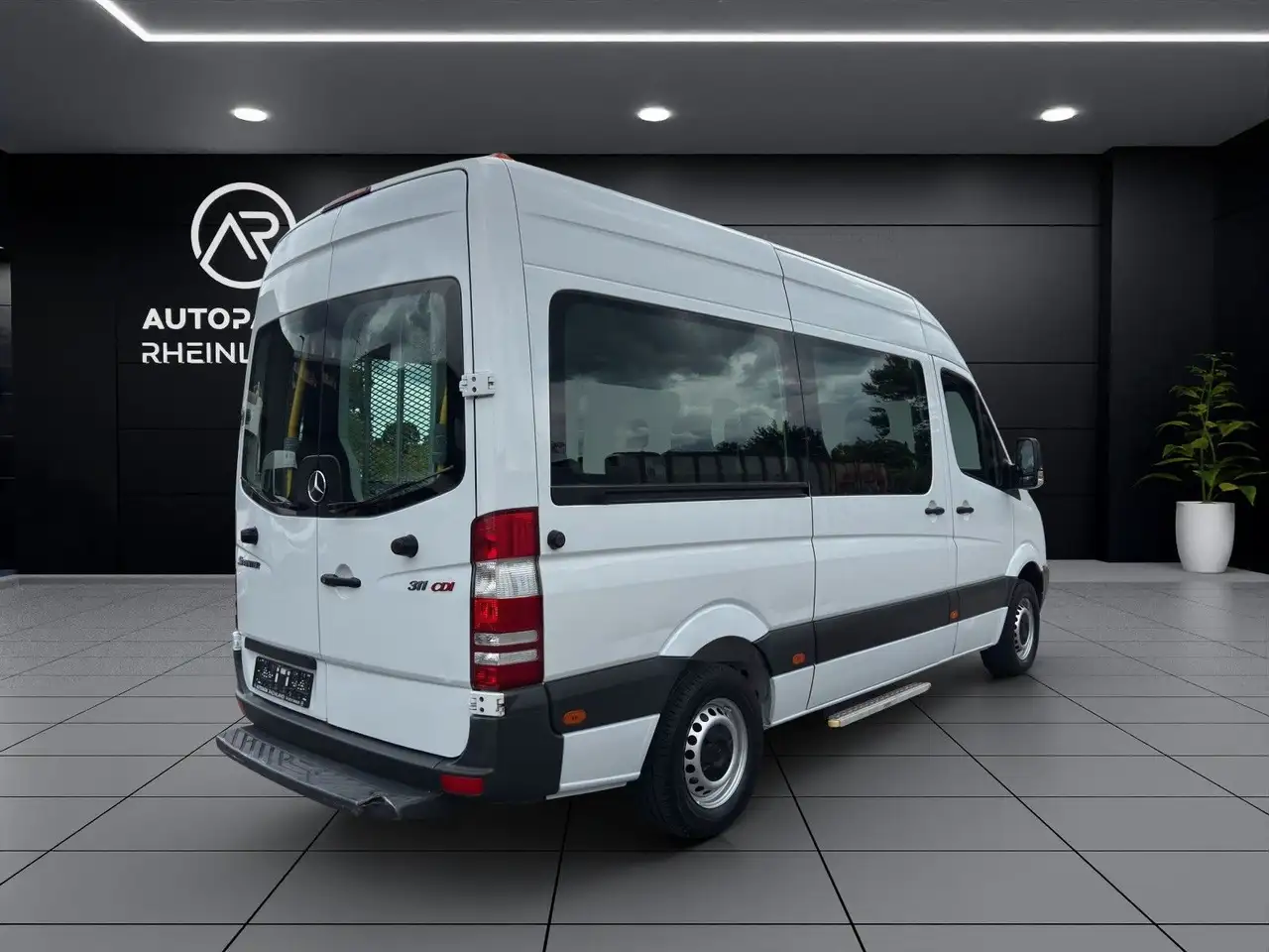2010 Mercedes-Benz Sprinter 311 CDI*9-SITZE*KLIMA*HOCH-LANG*RAMPE*, photograph 8