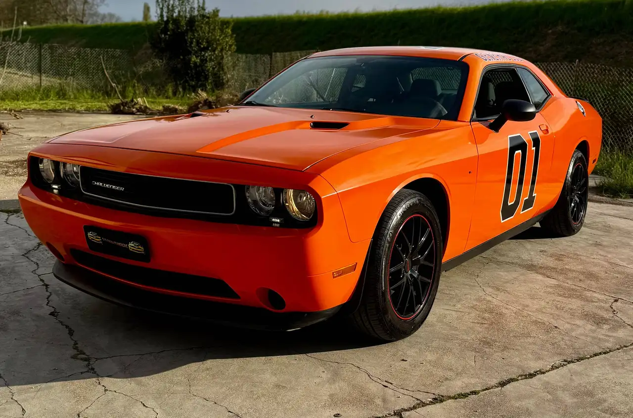 Dodge Challenger GENERAL LEE- V6 — photo 1 of 15
