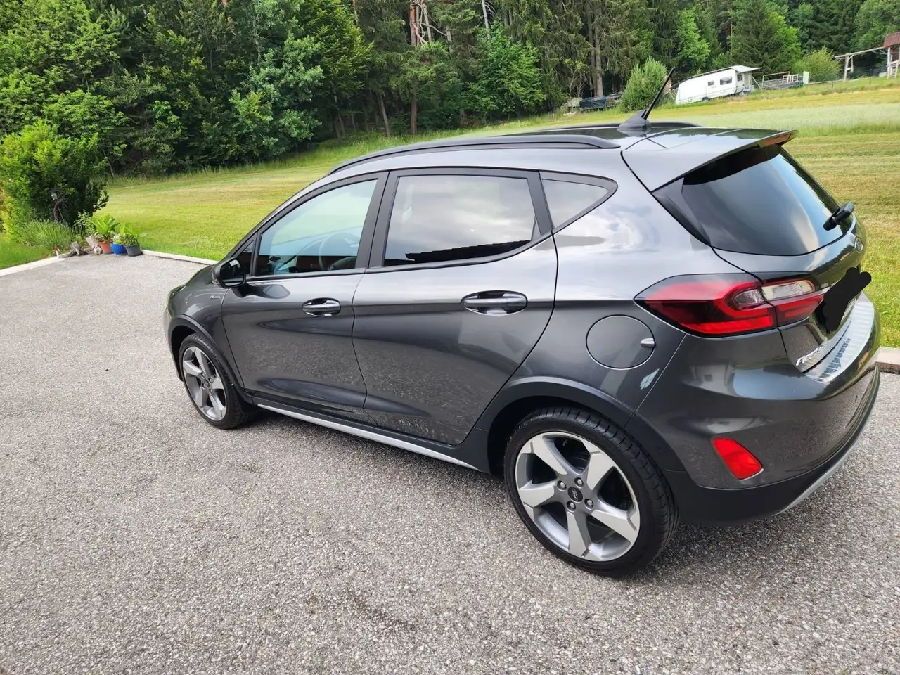 Ford Fiesta Fiesta Active X 1,0 EcoBoost Start/Stop Active X — photo 1 of 11