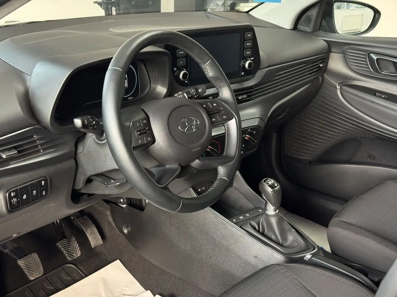 2024 Hyundai i20 1.0 T-GDI Mild-Hybrid *KAM*CARPLAY*KLIMA, photograph 5