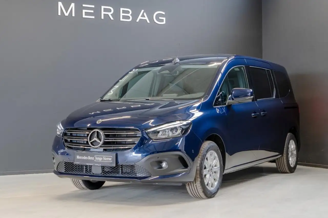 Mercedes-Benz T-Klasse T 180 *Edition Lang Navi AHK 7 Sitzer Ka — photo 1 of 17