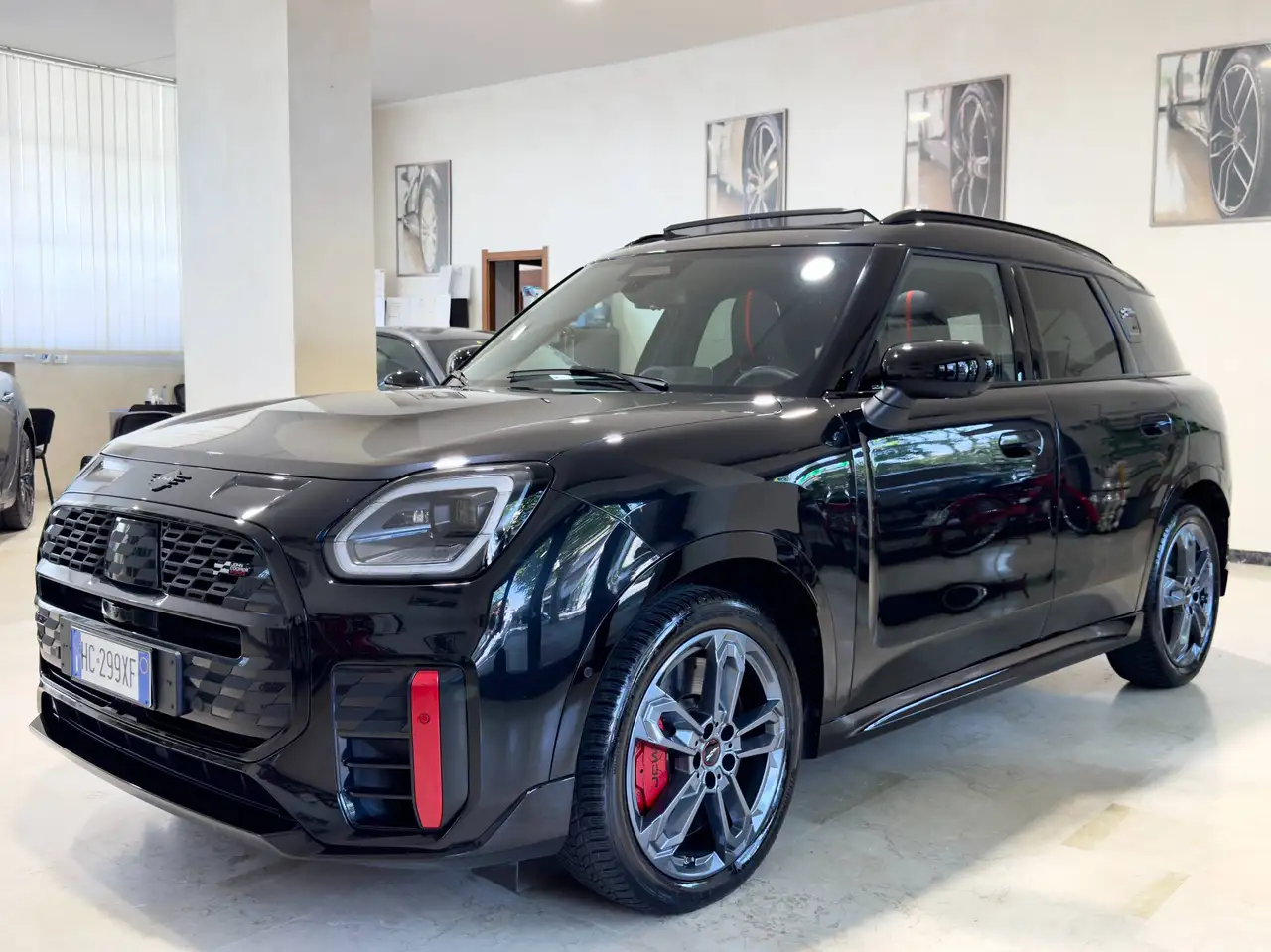 MINI JCW Countryman All4 300 CV, ALL4, Tetto Apr., Tagliandi Ufficiali, HarmanKardon — photo 1 of 15