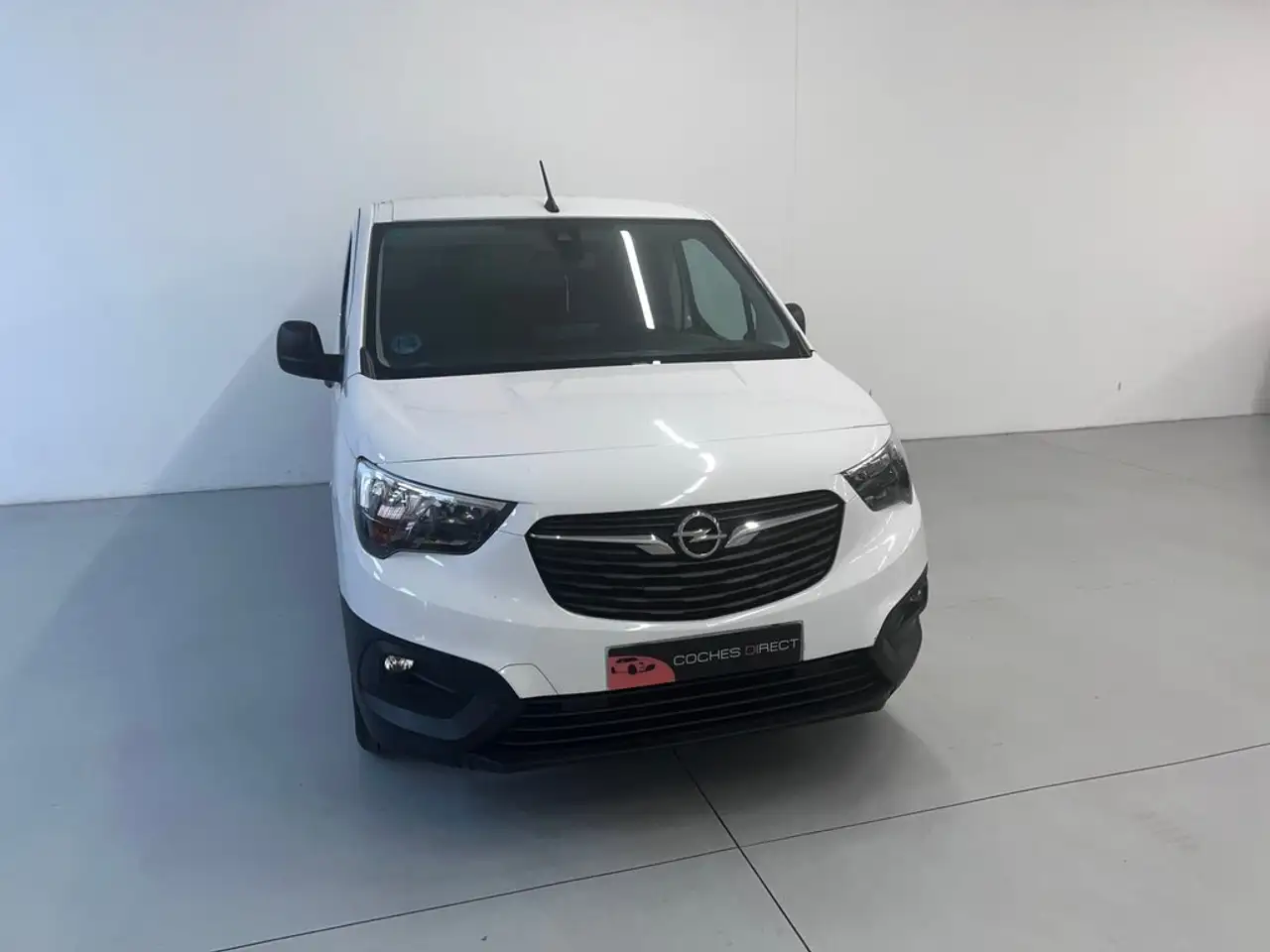 Opel Combo 1.5 TD 75kW Business Edition Plus XL N1 — photo 1 of 40