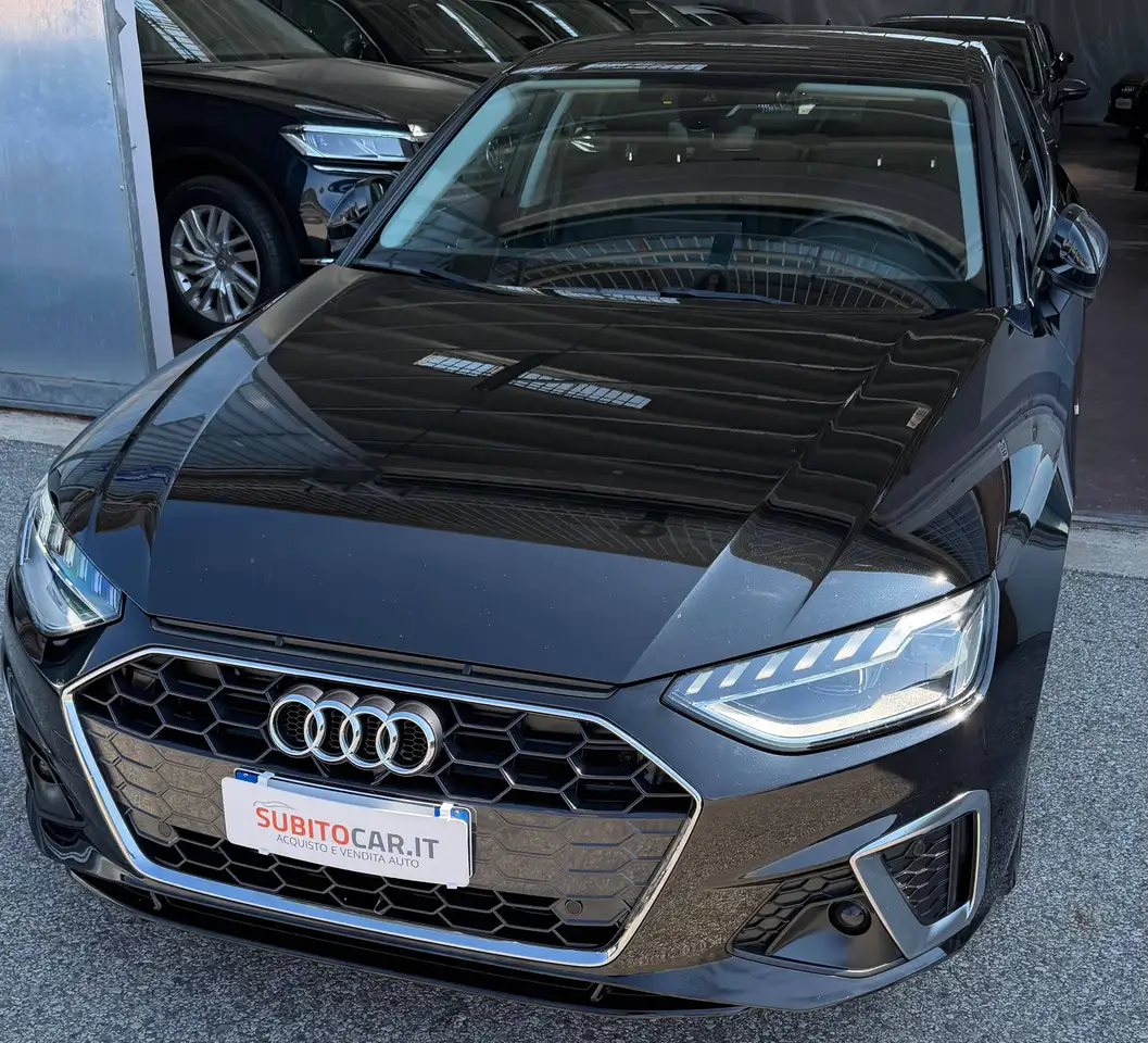 Audi A4 A4 Berlina 35 2.0 tdi mhev S line edition 163cv s-tronic FARI MATRIX — photo 1 of 15