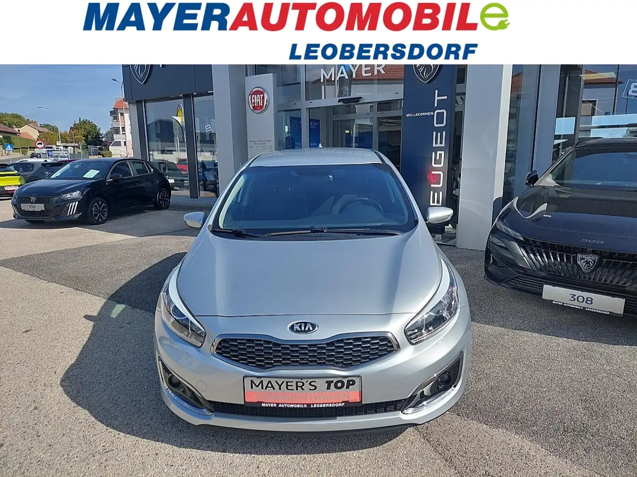 Kia Ceed / cee'd cee'd 1,4 MPI Silber Plus — photo 1 of 22