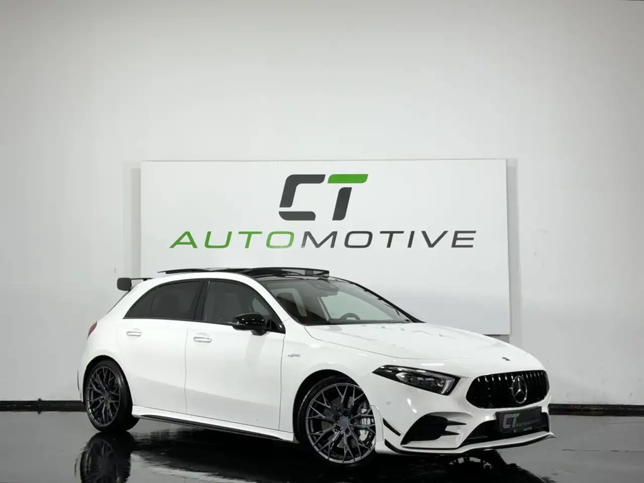 Mercedes-Benz A 35 AMG Performance 4MATIC Aut. — photo 1 of 14