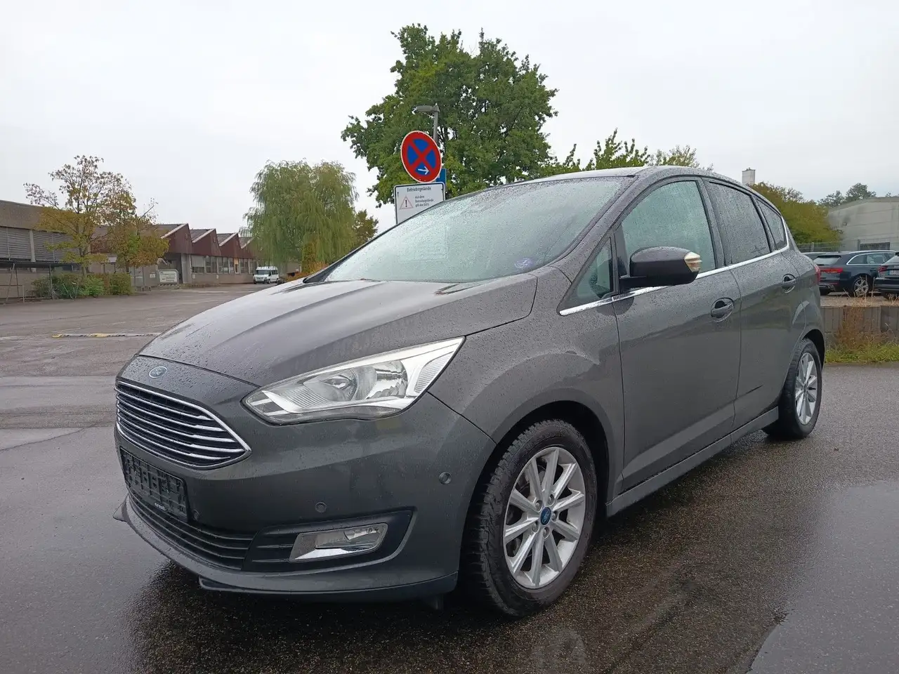Ford C-Max C-MAX Titanium — photo 1 of 20