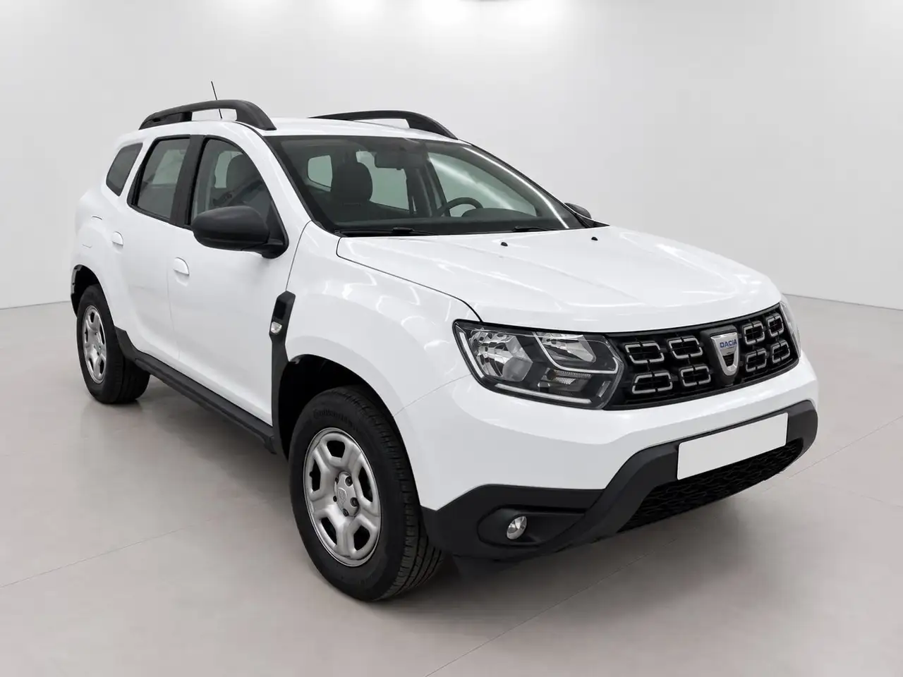 Dacia Duster 1.0 TCe 100 Streetway — photo 1 of 17