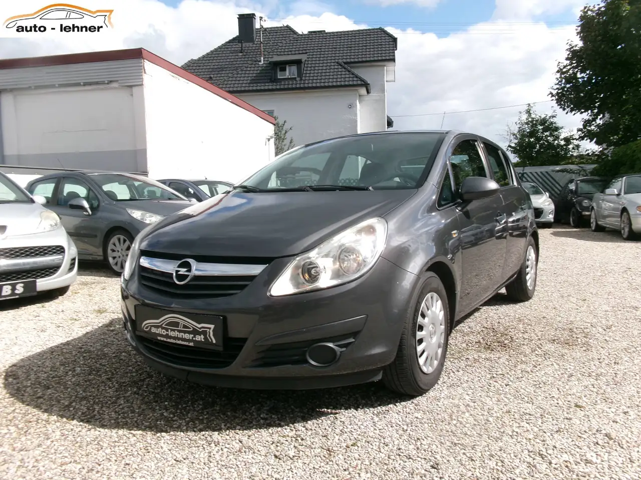 Opel Corsa Corsa 1,2 — photo 1 of 15