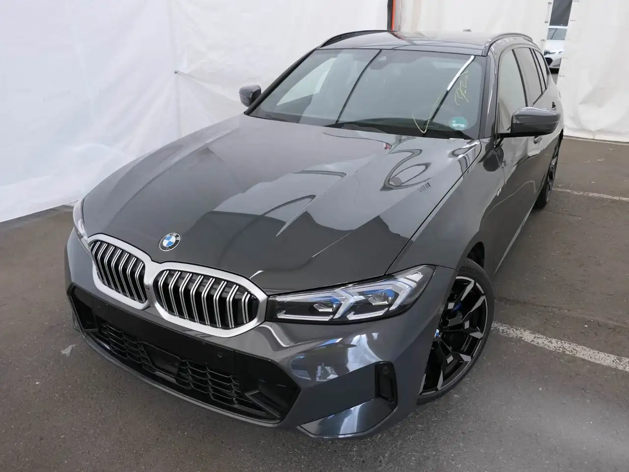 BMW 320 i Tour. "M-Sport" DrivAss, ACC, ParkAss+, Head-Up, — photo 1 of 10