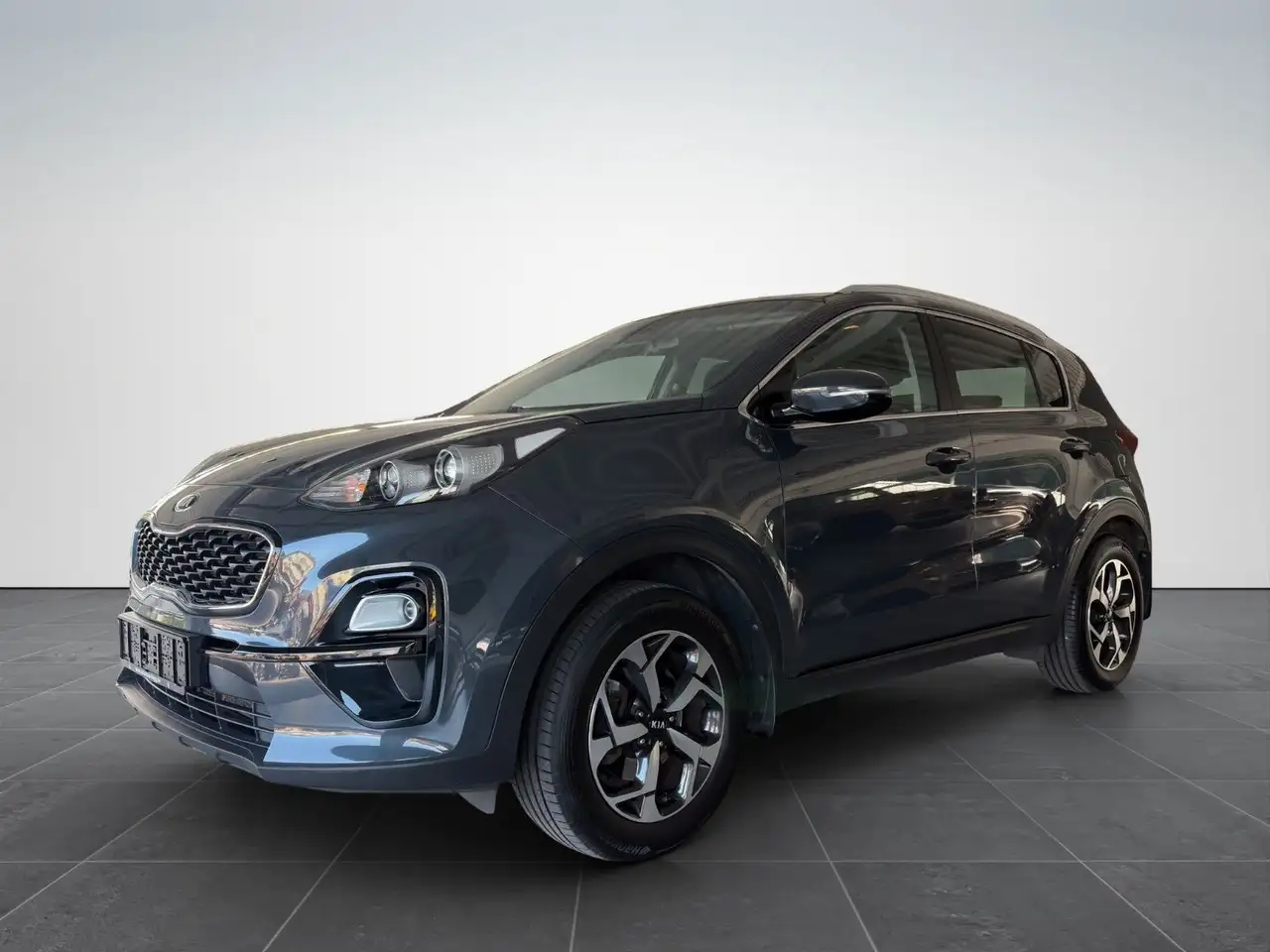 Kia Sportage 1.6 2WD/SHZ/RFK/ALU/NAVI/ — photo 1 of 16