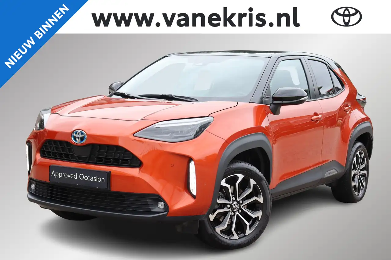 Toyota Yaris Cross 1.5 Hybrid Dynamic, Parkeersensoren , Blind spot, — photo 1 of 15