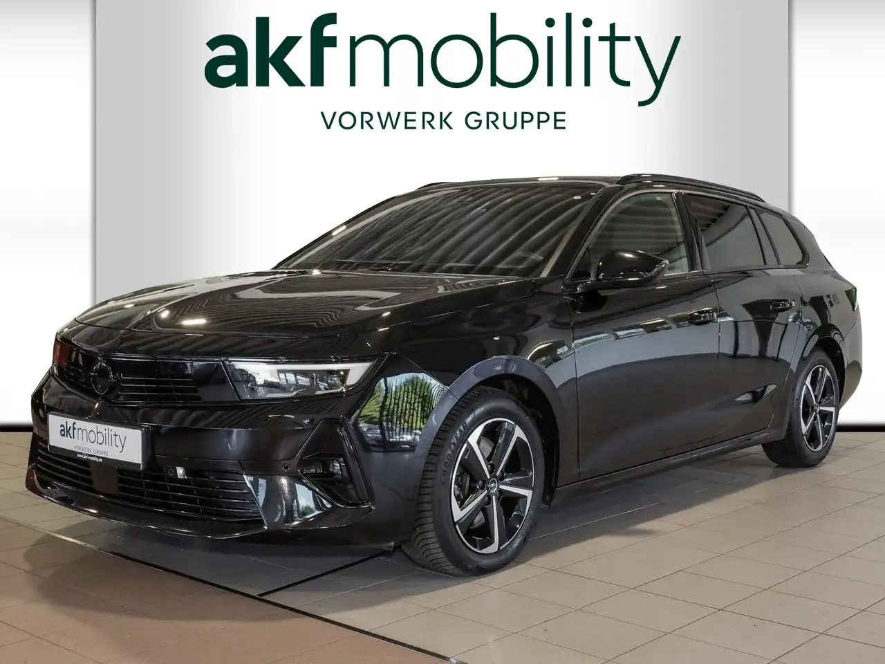 Opel Astra GS 1.5 — photo 1 of 19