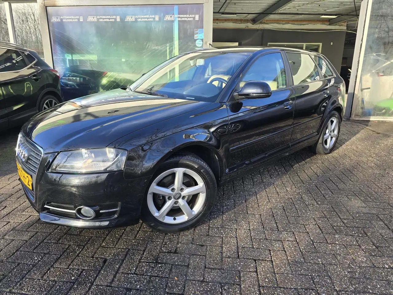 Audi A3 Sportback 1.6 Attraction | NIEUWE APK | AUTOMAAT | — photo 1 of 40