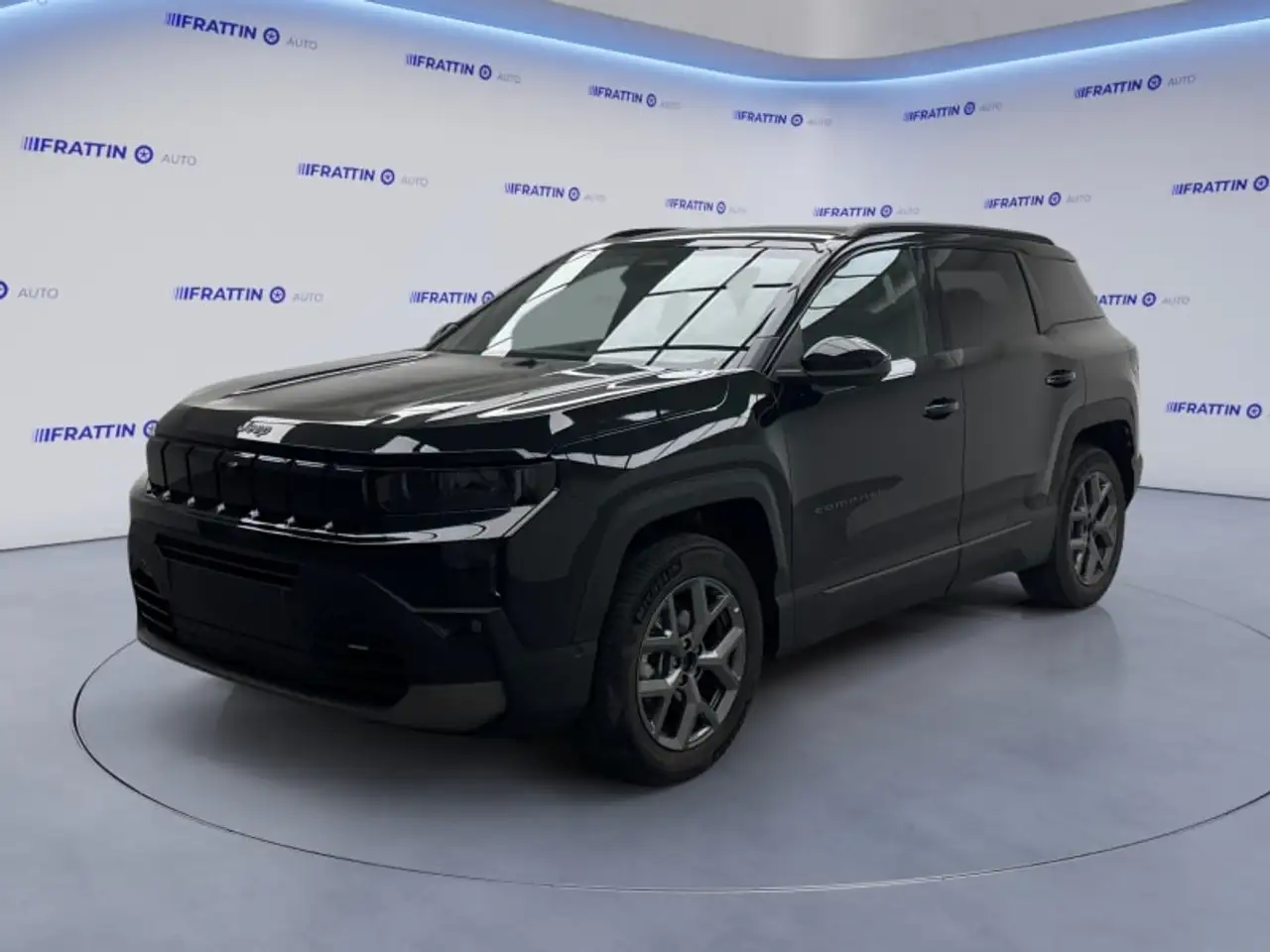Jeep Compass 1.2 Turbo 48V e-Hybrid Summit — photo 1 of 15