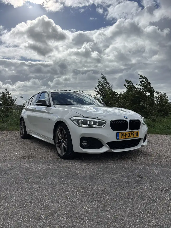 BMW 120 Bmw 1 Serie 120i 184pk Aut 2017 Wit M Pakket — photo 1 of 20