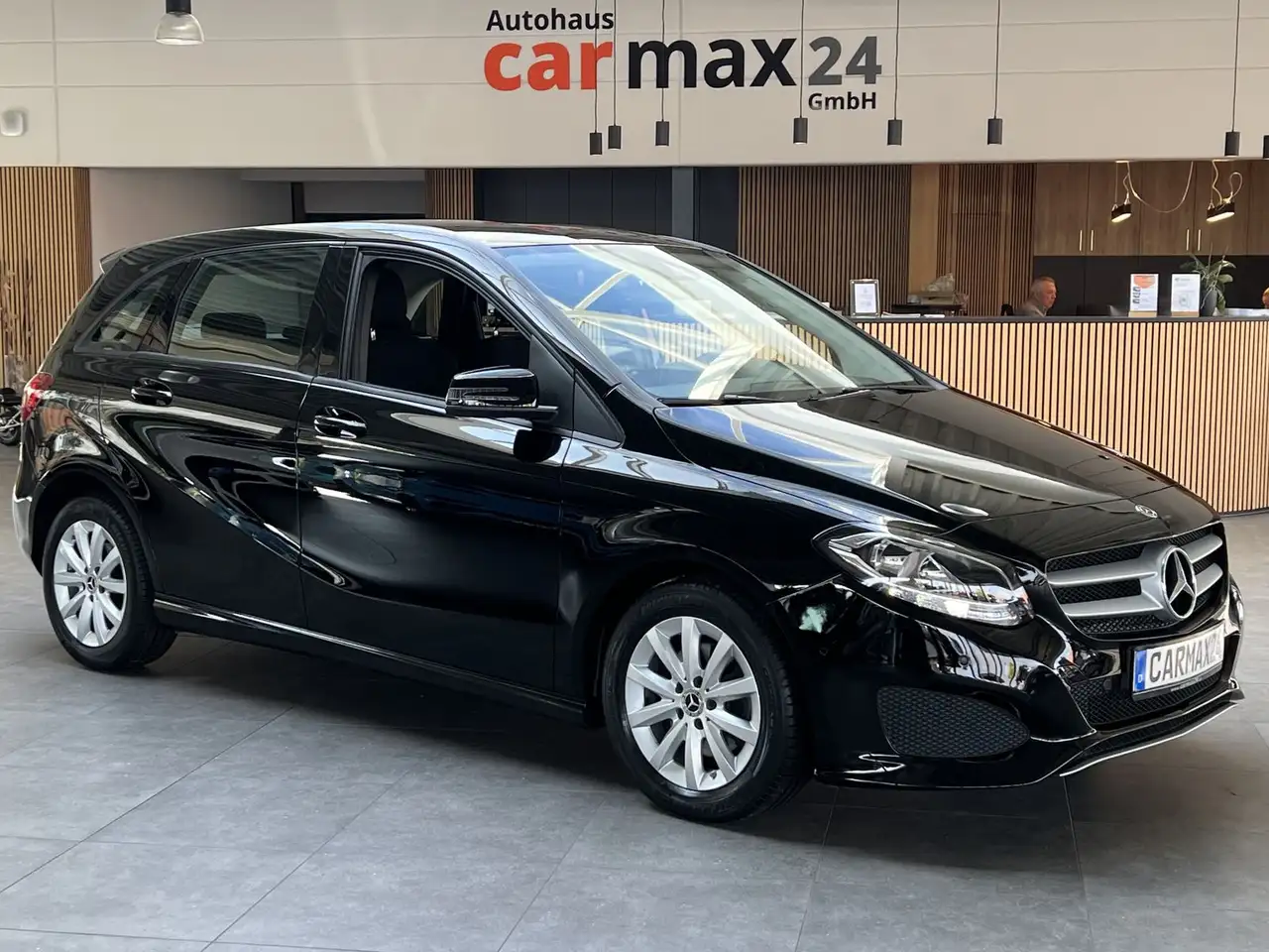 Mercedes-Benz B 200 B B 200 CDI Automatik Navi SHZ PDC — photo 1 of 15