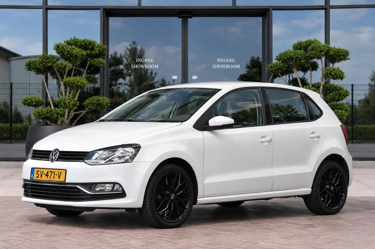 Volkswagen Polo 1.2 TSI Comfortline AIRCO | CRUISE | BLUETOOTH — photo 1 of 26