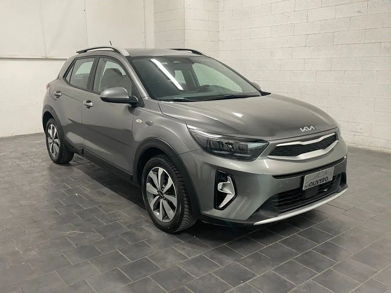Kia Stonic 1.2 DPI ECO GPL 85cv-UNIPRO-LED-CAMERA-PDC — photo 1 of 15