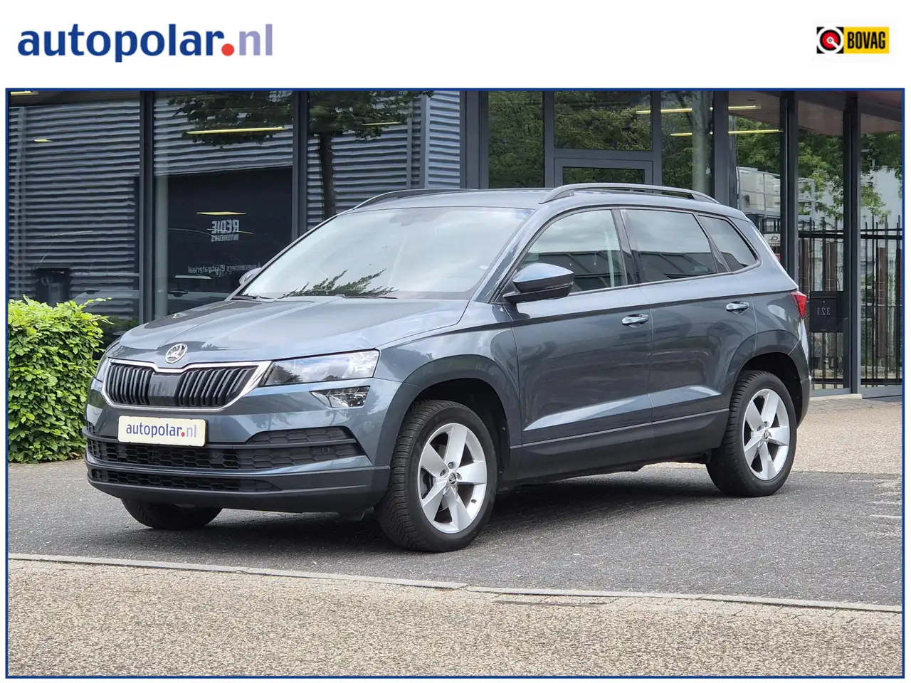 Skoda Karoq 1.5 TSI ACT Ambition Carplay/CruiseControl/Keyless — photo 1 of 14