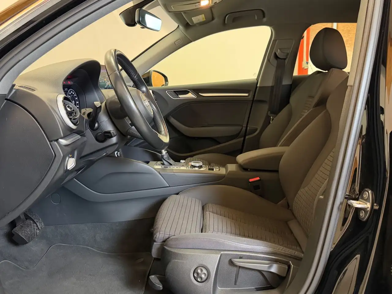 2020 Audi A3 Sportback 35 TDI S-line LED/SHZ/NAVI/PDC/, photograph 10
