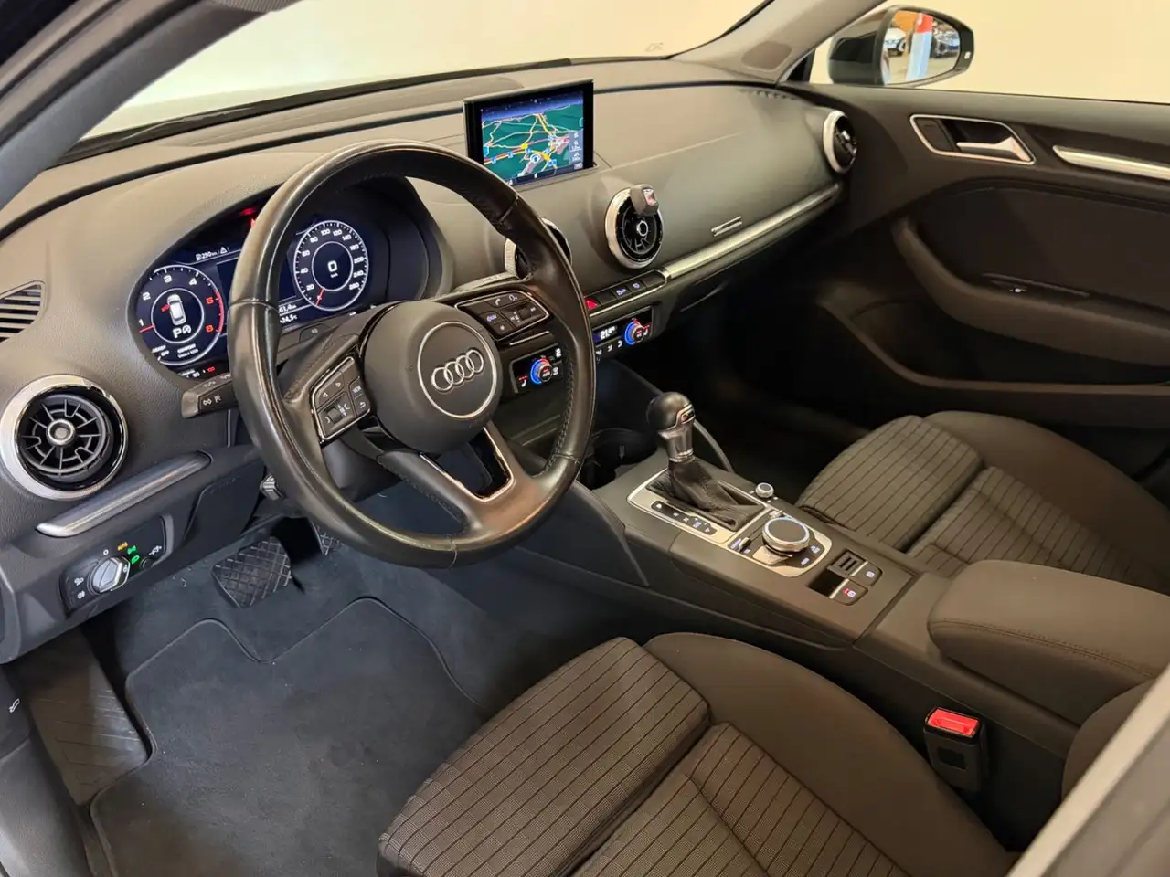 2020 Audi A3 Sportback 35 TDI S-line LED/SHZ/NAVI/PDC/, photograph 9