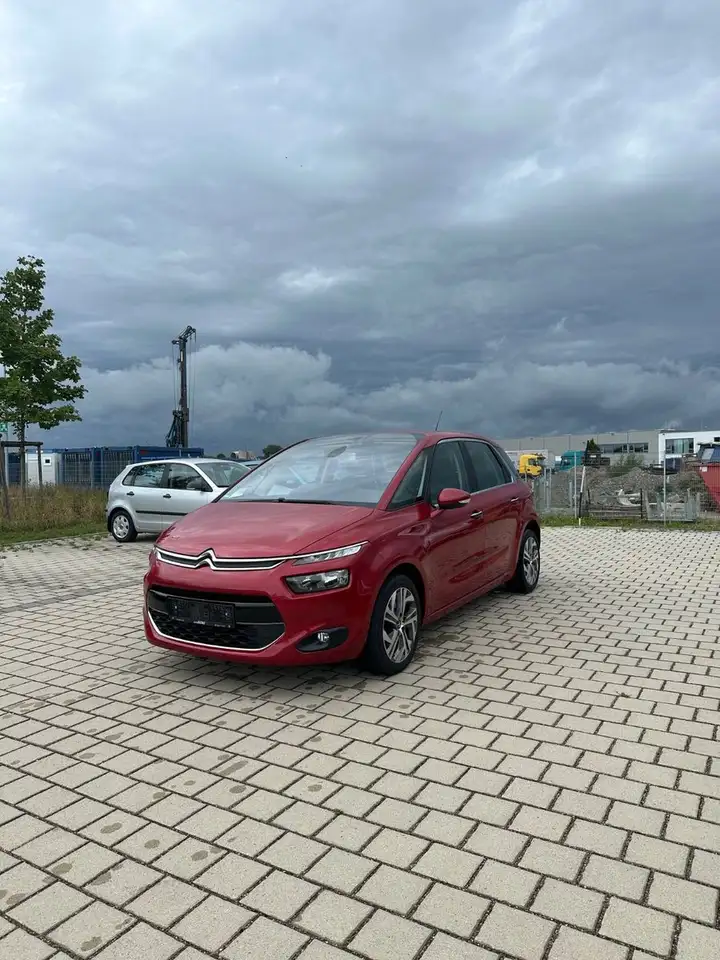 Citroen C4 Picasso C4, 1.Hand, Zahnriemen,Tüv neu — photo 1 of 24