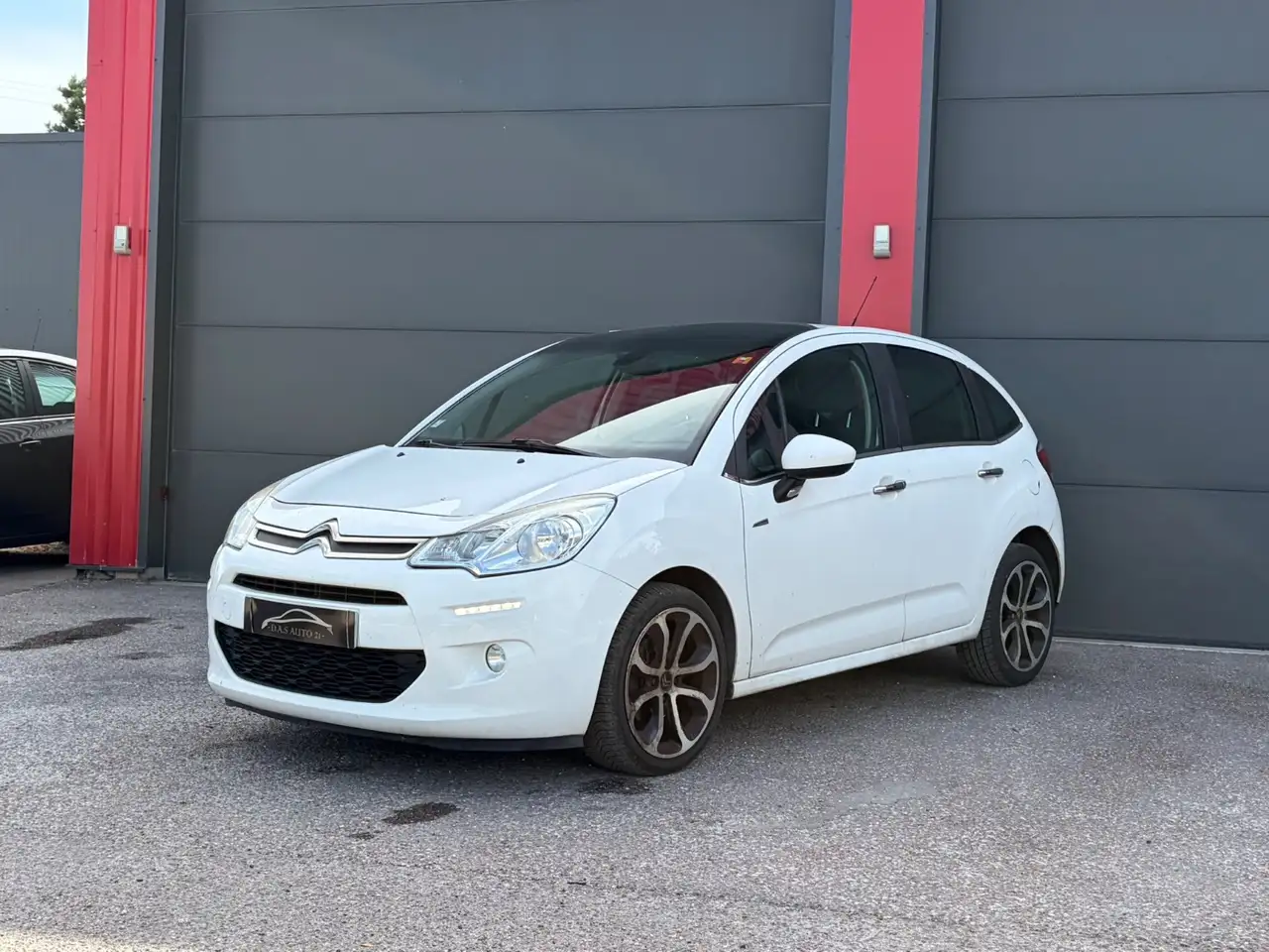 Citroen C3 C3 e-HDi 115 Airdream Exclusive — photo 1 of 35