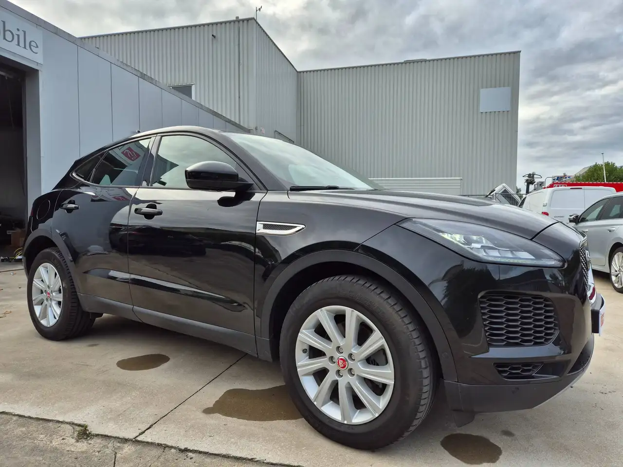 Jaguar E-Pace 2.0 D 150cv SPORT // AUTO. // AWD — photo 1 of 15