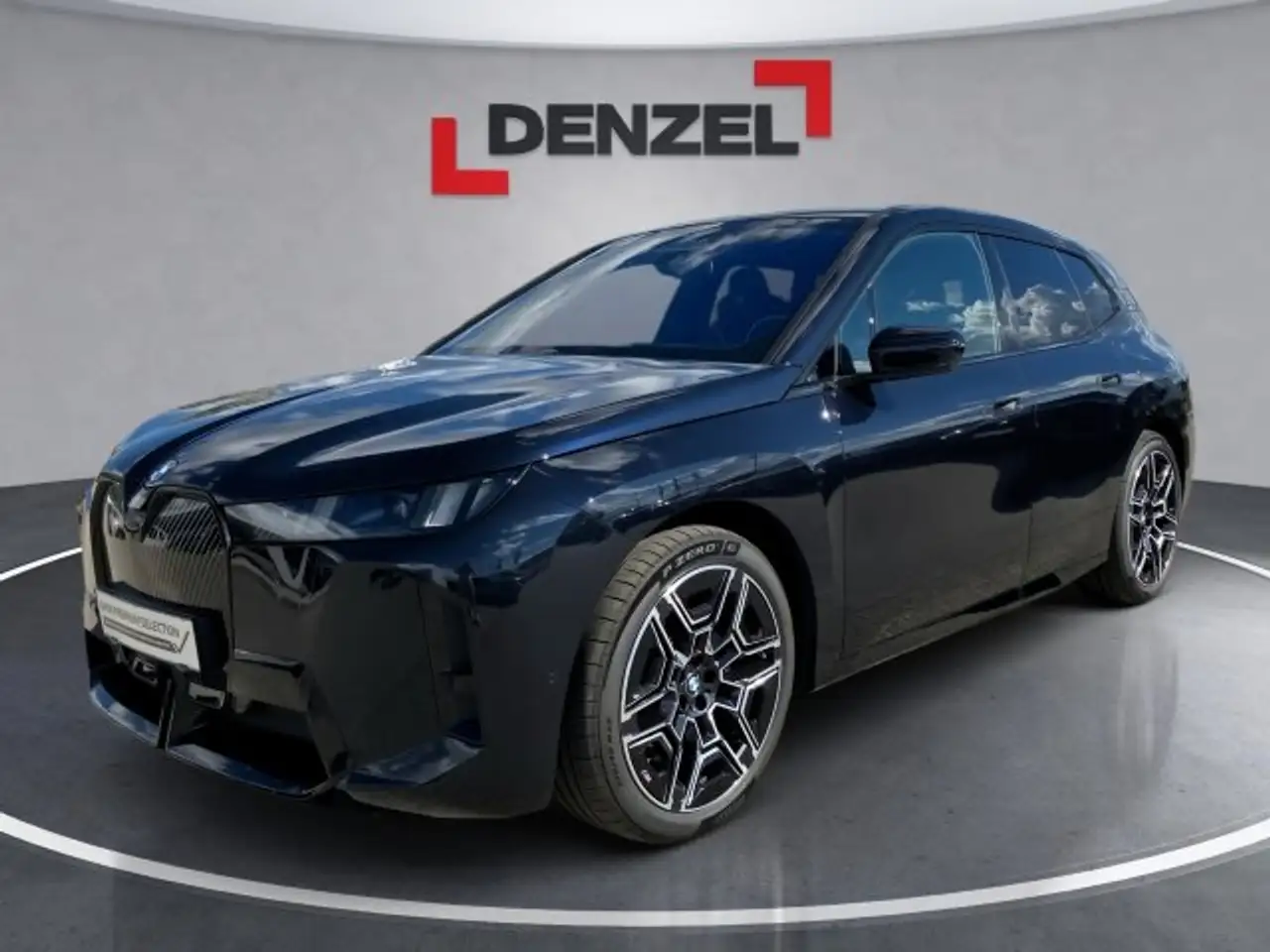 BMW iX xDrive45 — photo 1 of 14