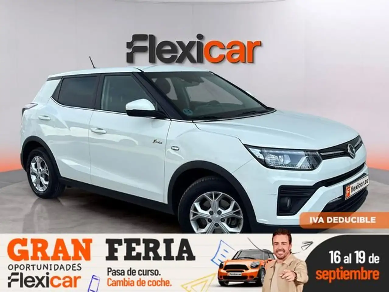 SsangYong Tivoli G12 Urban Plus 4x2 — photo 1 of 23