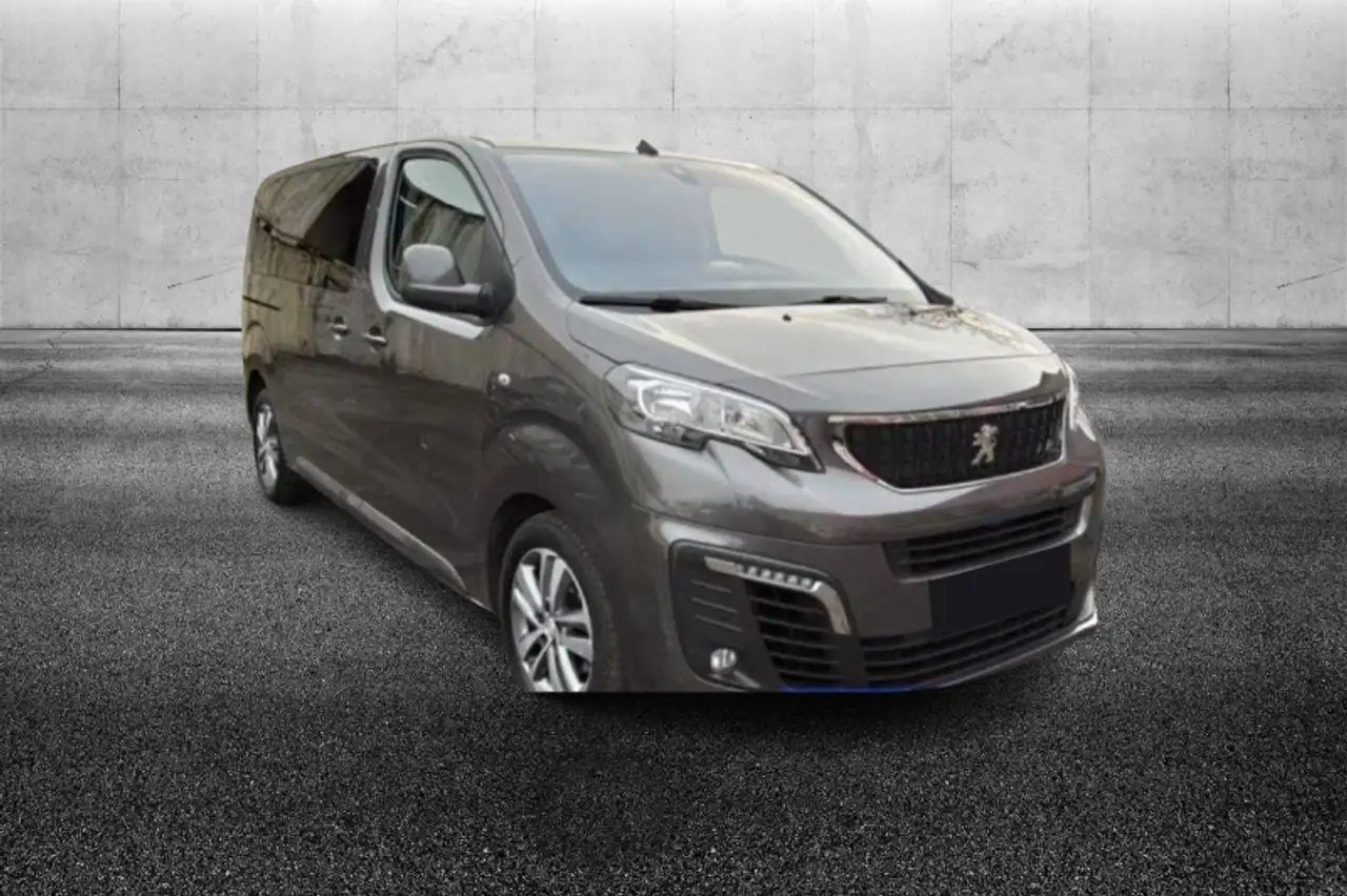 Peugeot Traveller BlueHDi 120 S&S Long Business — photo 1 of 8