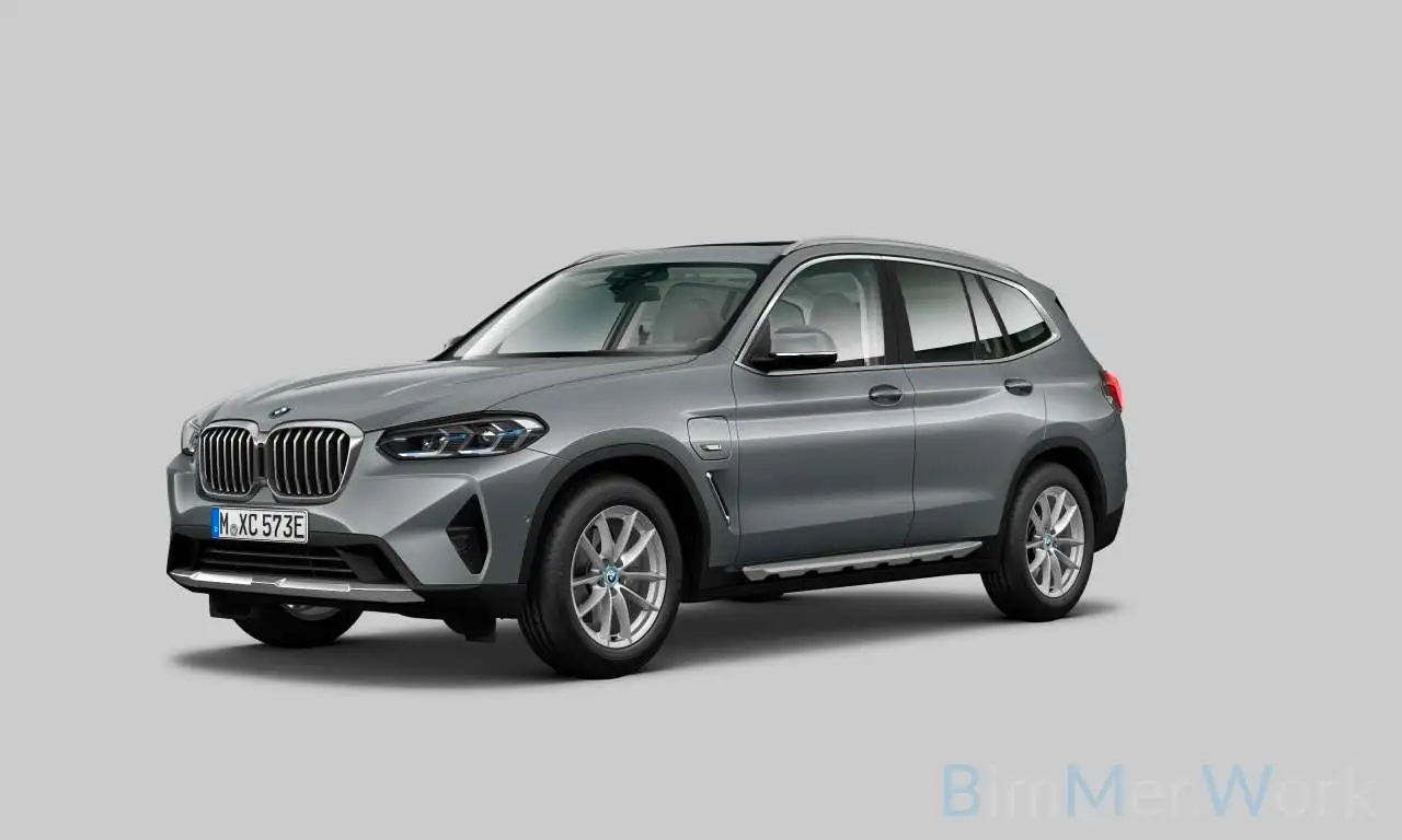BMW X3 xD30e PANO LASER KAM HUD AHK LenkHzg — photo 1 of 4