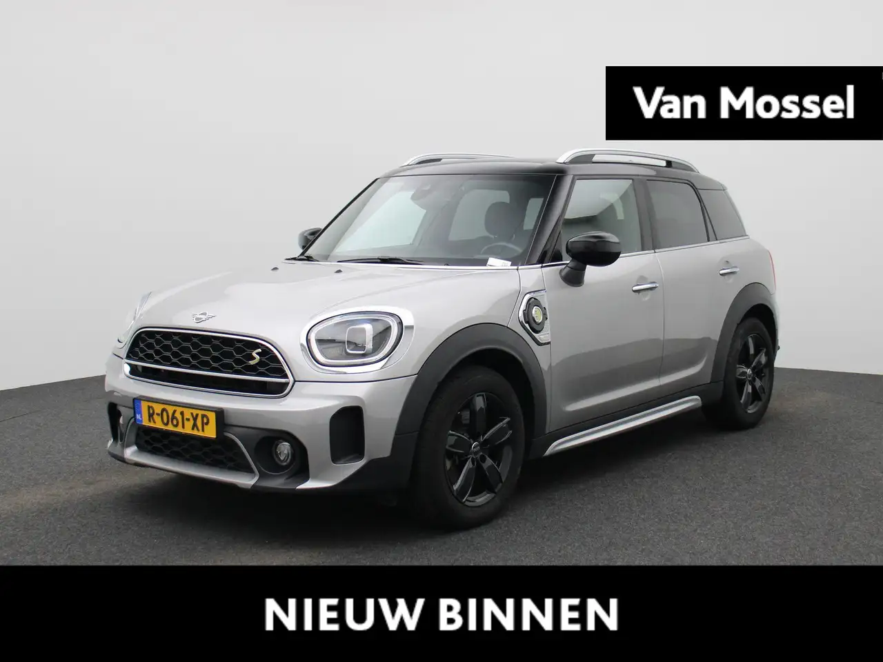 MINI Cooper SE Countryman 1.5 ALL4 Classic — photo 1 of 15