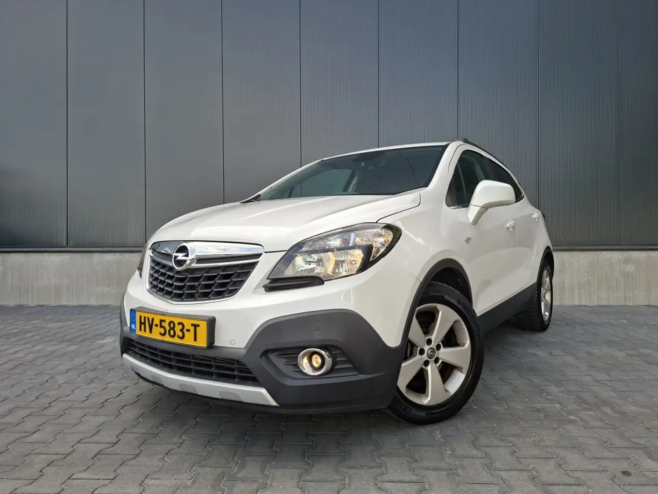Opel Mokka 1.4 T Cosmo | Bluetooth | Half lederenbekleding | — photo 1 of 26