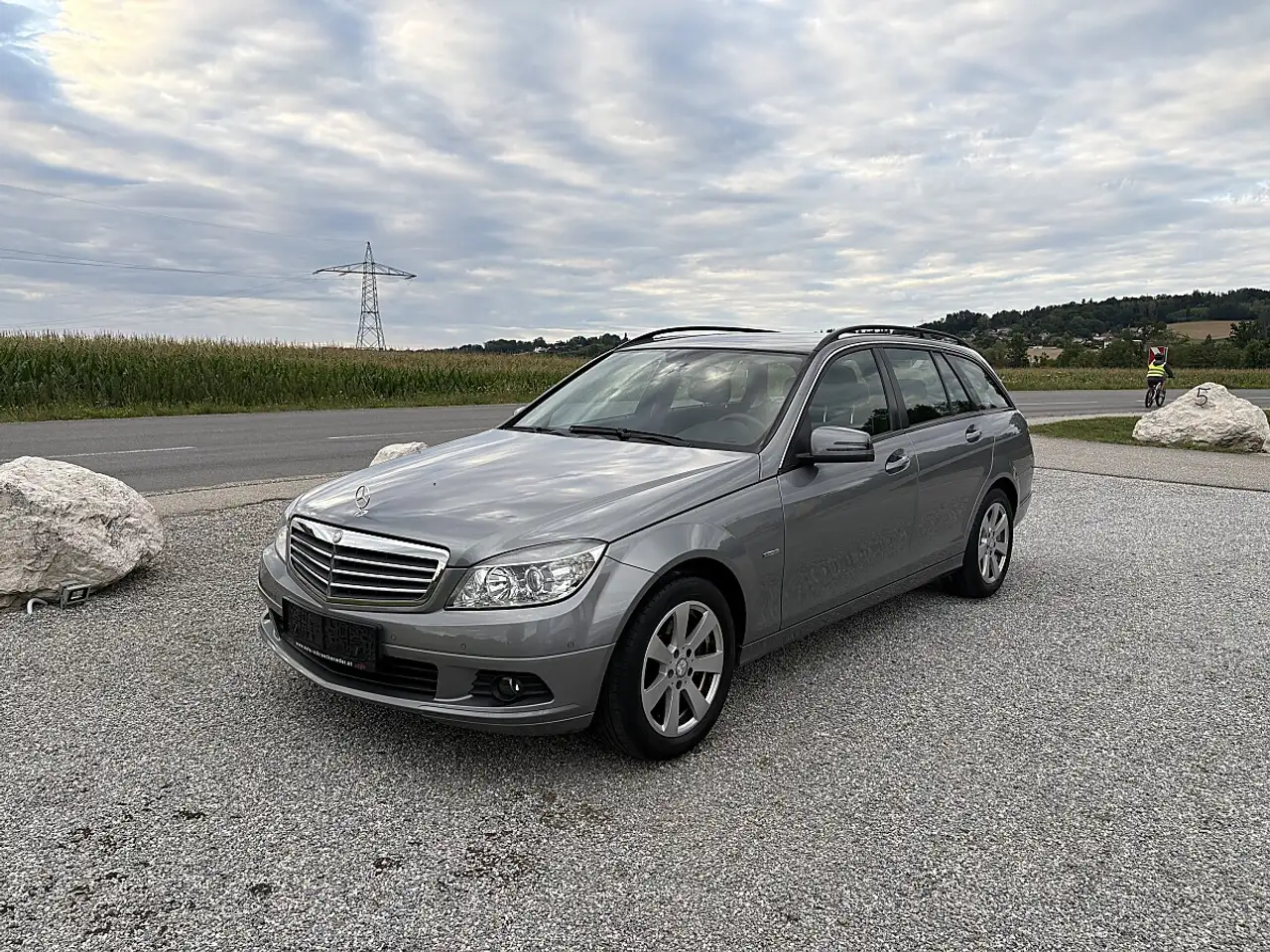Mercedes-Benz C 220 T Classic BlueEfficiency CDI — photo 1 of 14