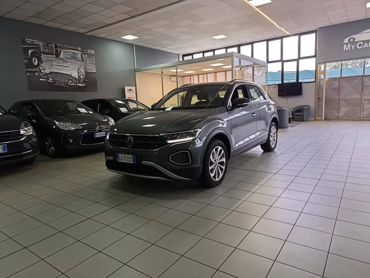 Volkswagen T-Roc Diesel Manuale *TELECAMERA* — photo 1 of 11