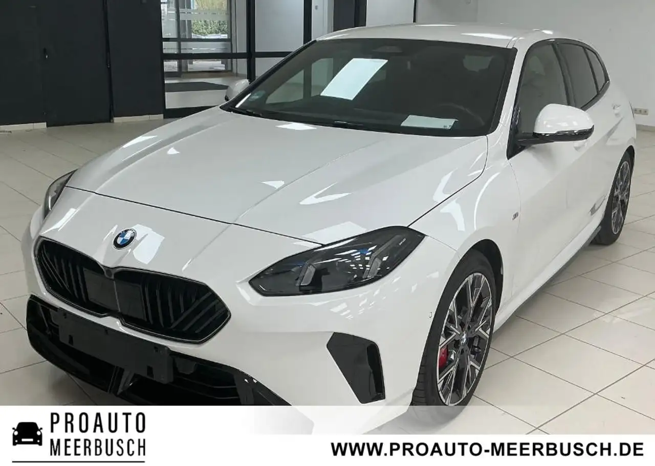 BMW 120 i M Sport PRO MASSAGE/HUD/360°/ASSISTPLUS — photo 1 of 11