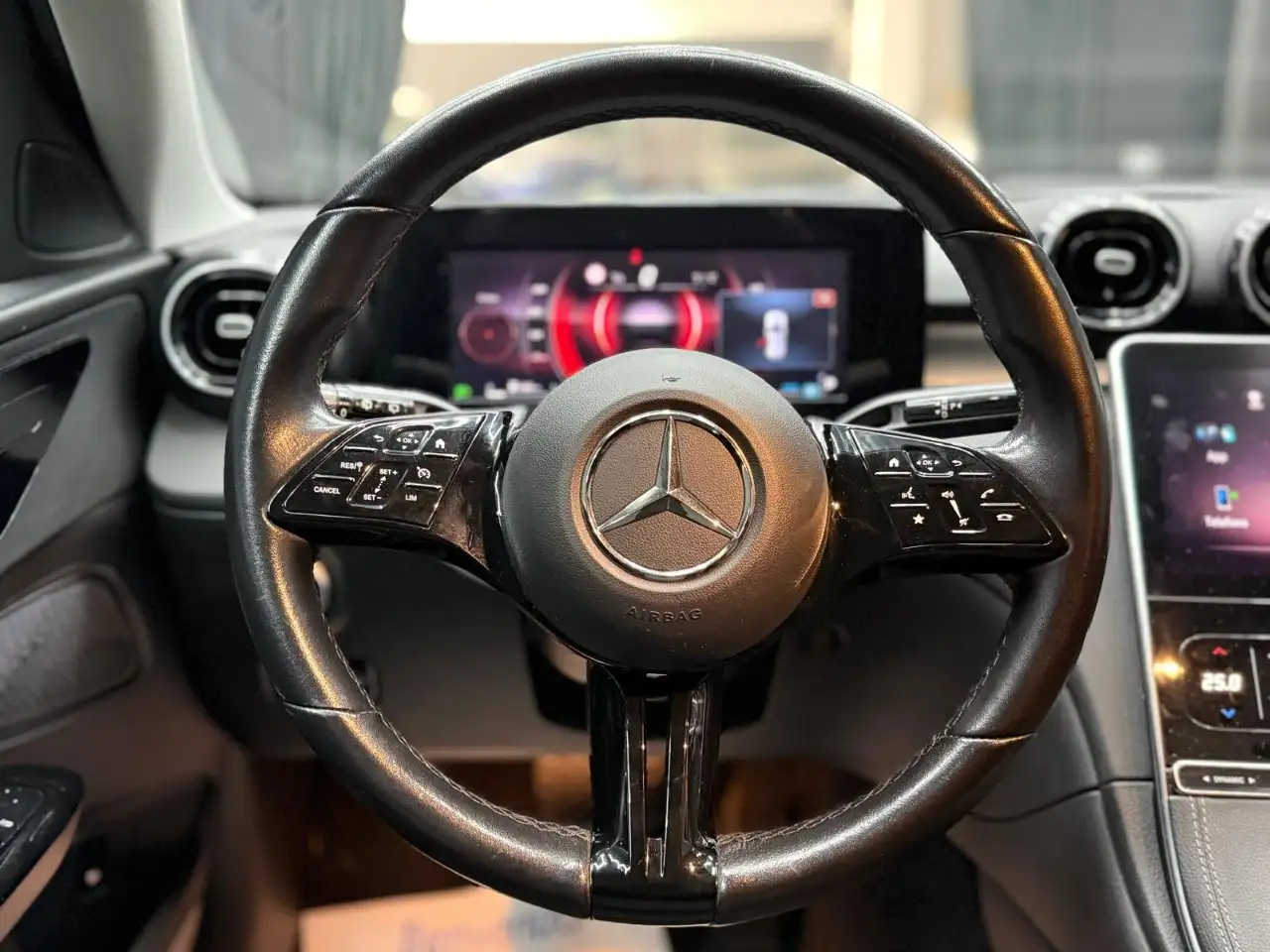 2025 Mercedes-Benz C 200 Premium, photograph 8