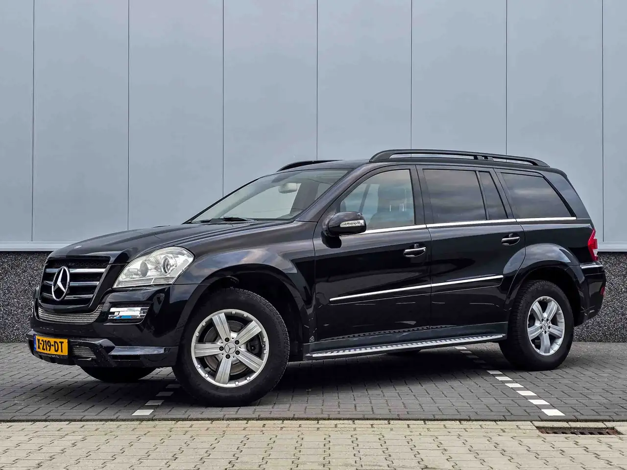 Mercedes-Benz GL 500 Yountimer | Pano | 7-zits | trekhaak 3500kg | Lede — photo 1 of 23
